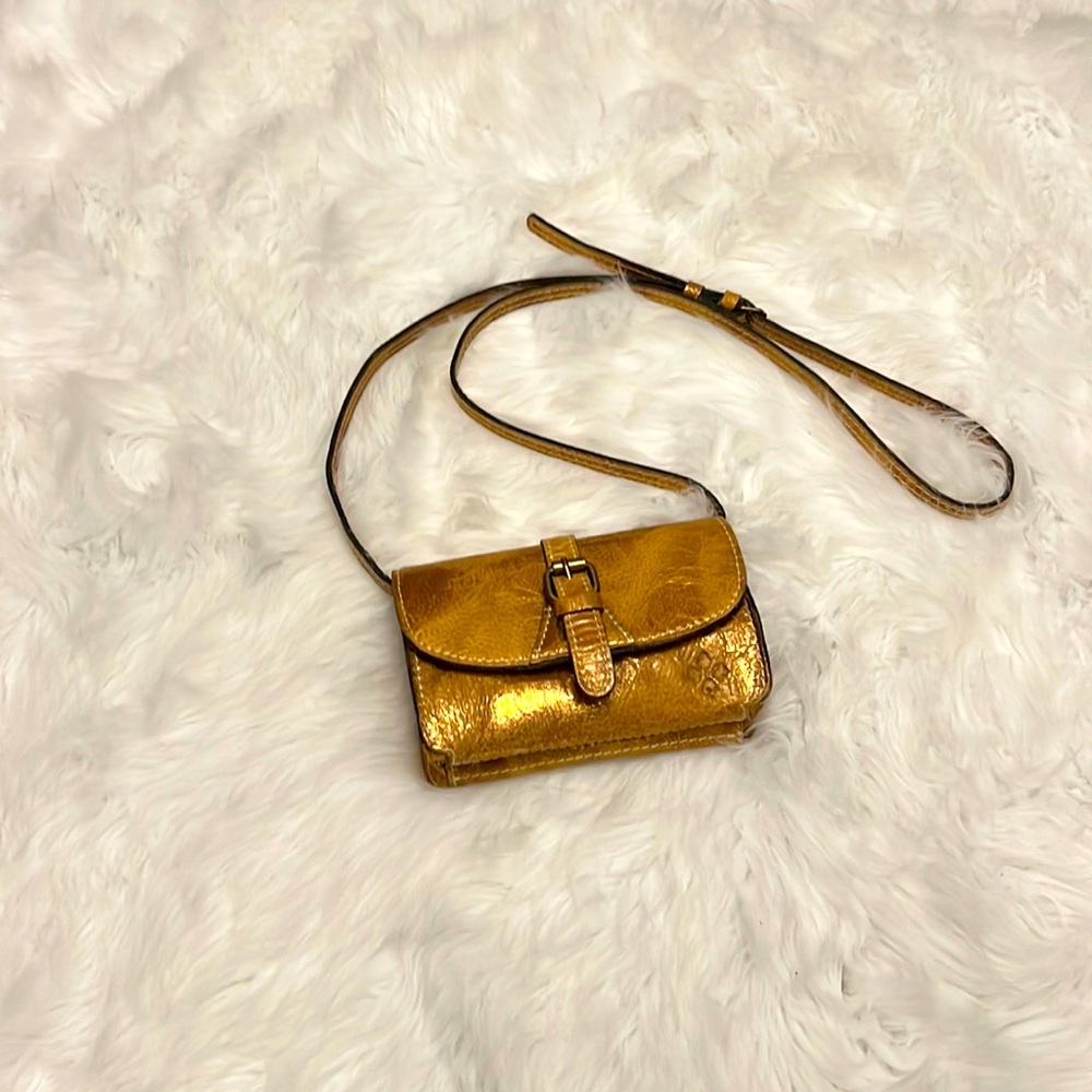Patricia Nash… Gold Shoulder Bag.. Never Used..